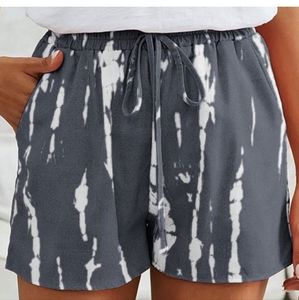 Draw String Dark Gray & White Short